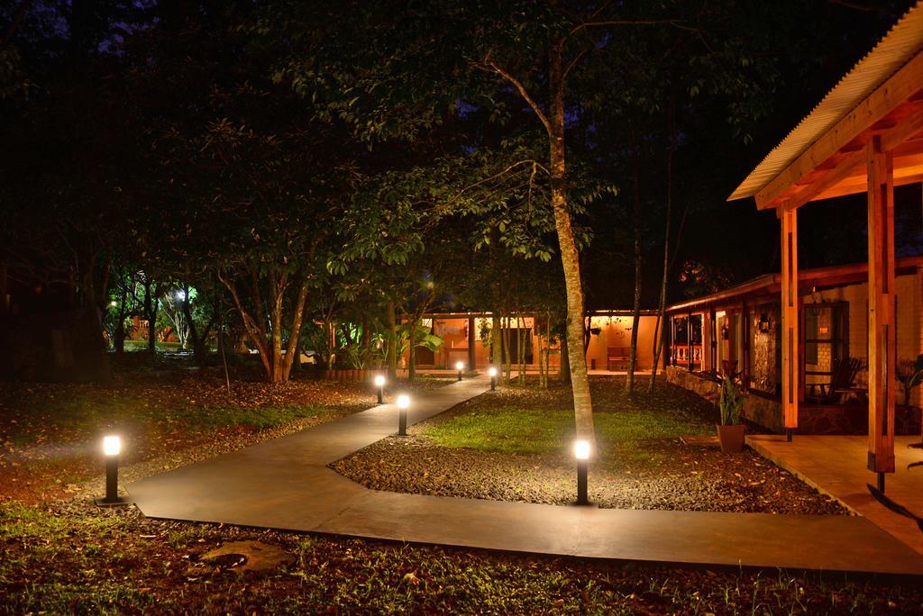 Posada Del Chaman Iguazu Puerto Iguazú Exteriör bild